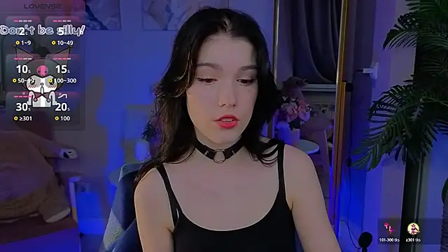 Snapshot of Sophie_SkyAngel chatting on October 20, 6:15 am Sophie SkyAngel online show from October 20, 6:15 am