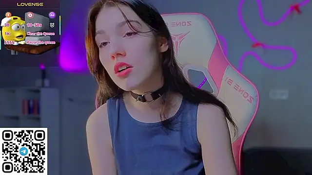 Sophie SkyAngel online show from February 26, 6:30 pm