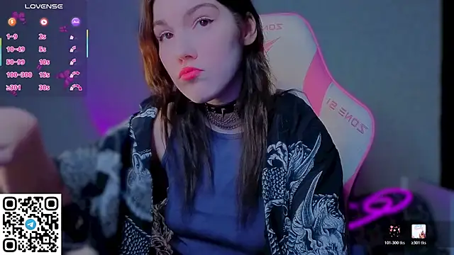Snapshot of Sophie_SkyAngel chatting on April 16, 11:07 pm Sophie SkyAngel online show from April 16, 11:07 pm