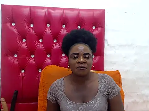 CASSANDRASTONE46 online show from November 3, 4:10 pm