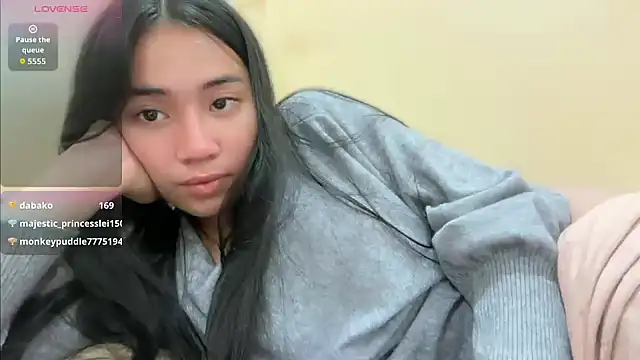 Snapshot of Sweetcummer_laura chatting on April 19, 4:57 am Sweetcummer laura online show from April 19, 4:57 am