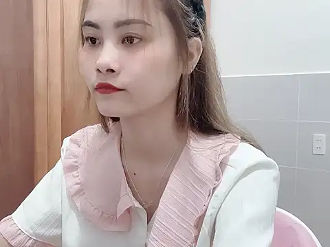 Truclynk1702 online show from October 6, 3:02 pm