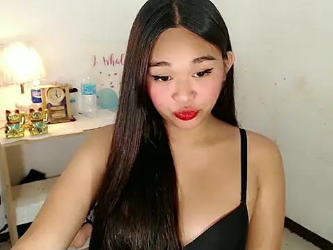 Snapshot of Malia_cummer chatting on October 15, 10:18 pm Malia cummer online show from October 15, 10:18 pm