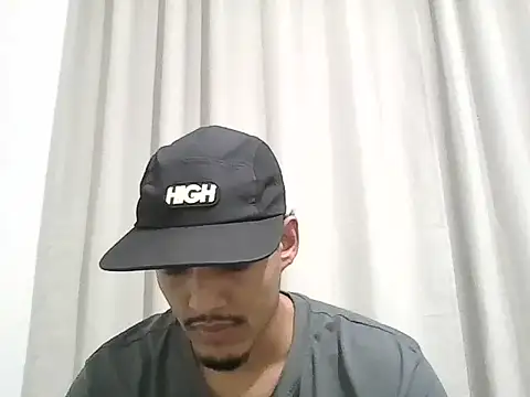 Snapshot of BAGHEERAPGG chatting on September 22, 2:06 am BAGHEERAPGG online show from September 22, 2:06 am
