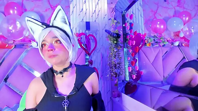 Snapshot of Akane_Hikari_ chatting on February 5, 4:30 am Akane Hikari online show from February 5, 4:30 am