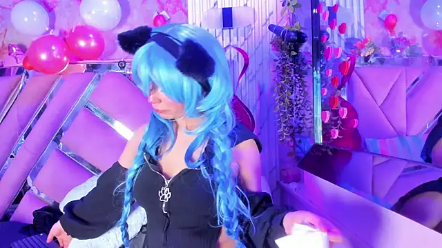 Snapshot of Akane_Hikari_ chatting on February 18, 4:43 am Akane Hikari online show from February 18, 4:43 am