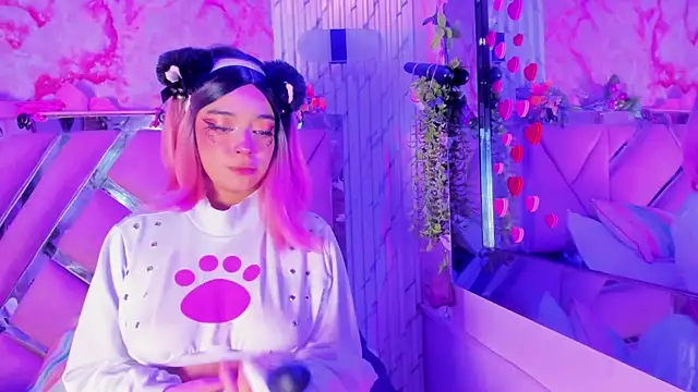 Akane Hikari  online show from March 6, 4:40 am