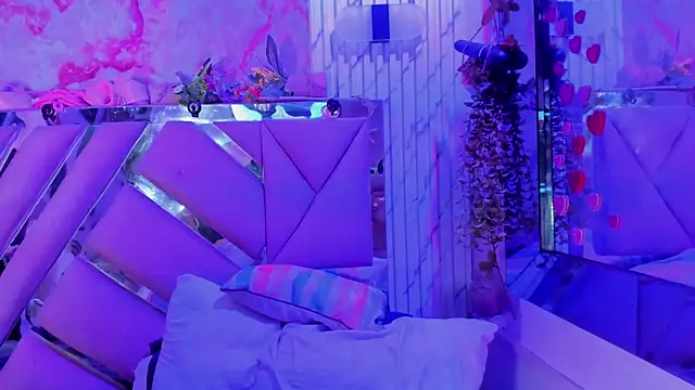 Akane Hikari  online show from April 15, 2:17 am