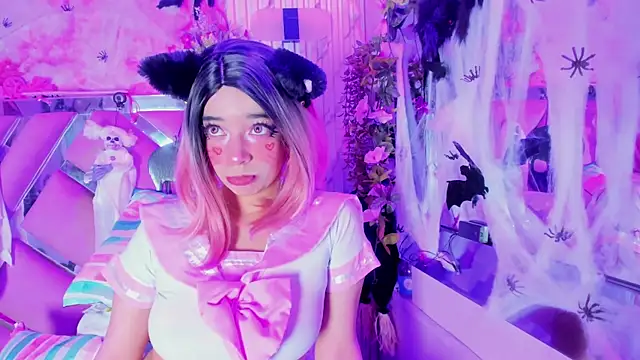 Akane Hikari  online show from November 6, 7:01 am