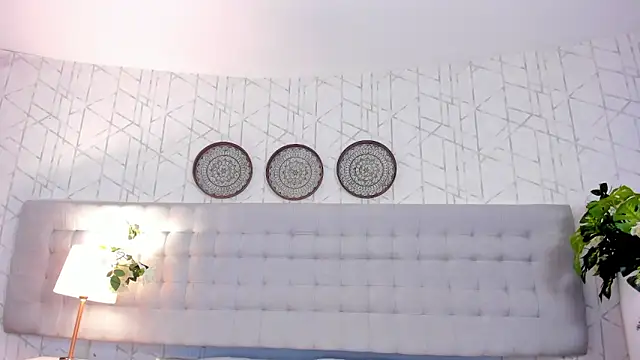 Snapshot of MiaCoopper chatting on September 12, 7:57 pm MiaCoopper online show from September 12, 7:57 pm