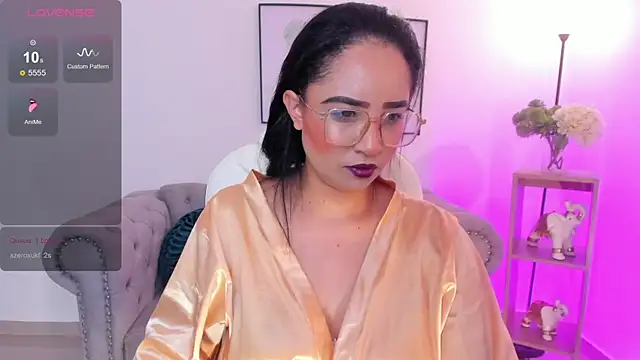 Sharon breezee online show from November 23, 5:17 am