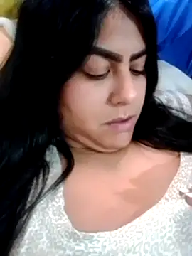 Snapshot of candytyler_ chatting on October 17, 10:44 pm candytyler online show from October 17, 10:44 pm