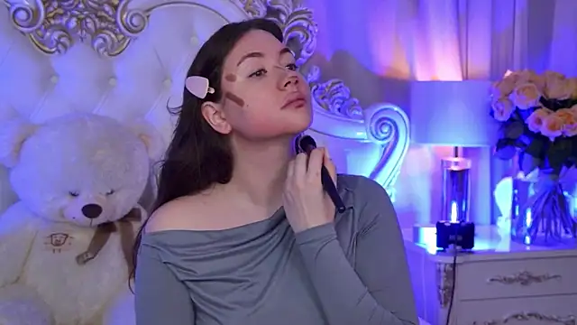 MeganStrain online show from February 18, 3:15 am