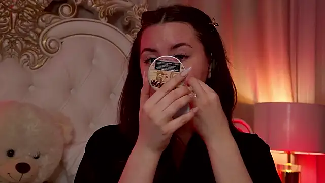 MeganStrain online show from February 4, 3:34 am