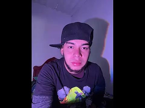 enzo vittale03  online show from February 24, 2:29 pm