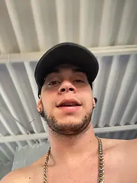 enzo vittale03  online show from January 8, 9:43 pm