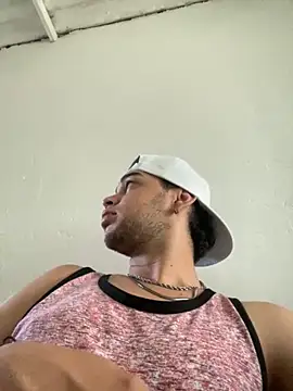 enzo vittale03  online show from September 25, 11:16 am