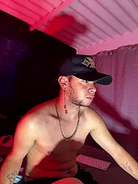 enzo vittale03  online show from January 10, 5:14 am