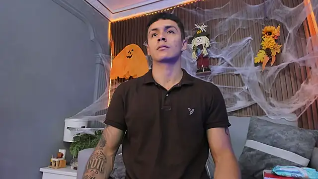 Leo santoro online show from October 11, 1:34 pm