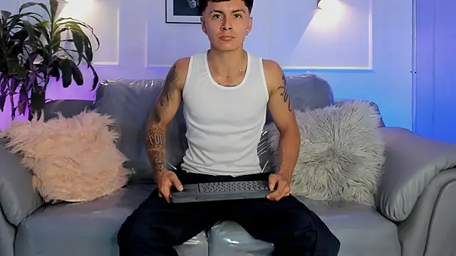 Leo santoro online show from March 9, 2:09 pm