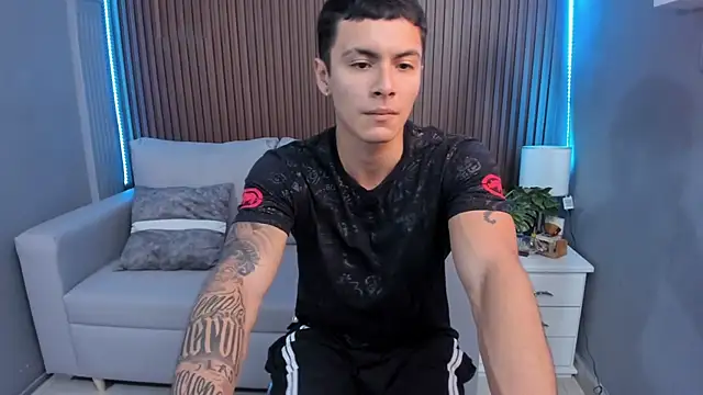 Leo santoro online show from September 20, 2:33 pm