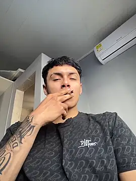 Leo santoro online show from February 25, 2:50 pm