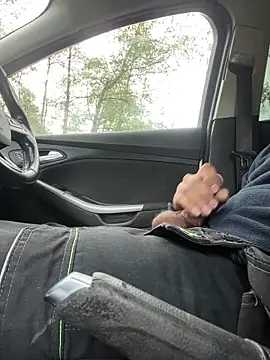 Snapshot of your_bi_slave chatting on September 9, 1:31 pm your bi slave online show from September 9, 1:31 pm