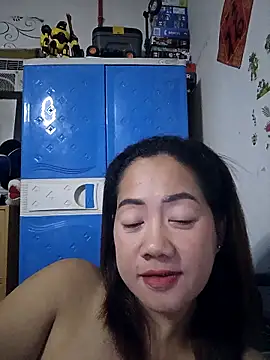 SweetASS6969 online show from February 8, 3:43 pm