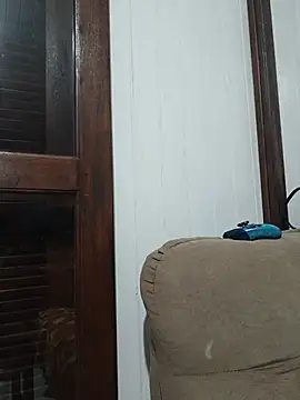 cicinha3657 online show from May 24, 5:07 am
