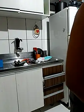 cicinha3657 online show from April 5, 6:20 am