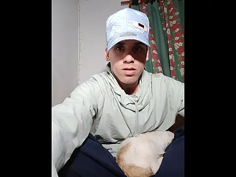 alex-golden online show from December 3, 2:34 am