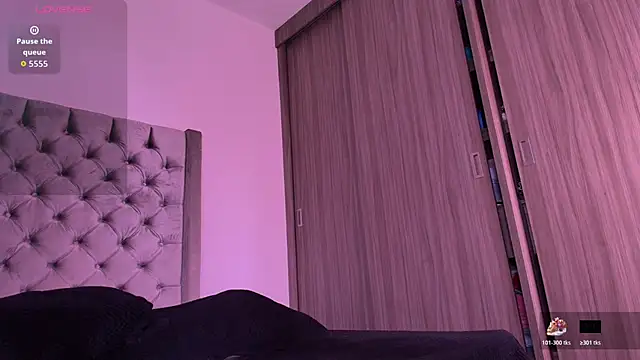 dreamsussi online show from March 19, 8:09 pm