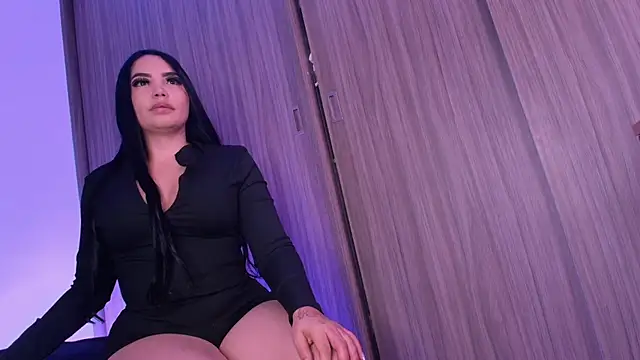 dreamsussi online show from February 7, 9:23 pm