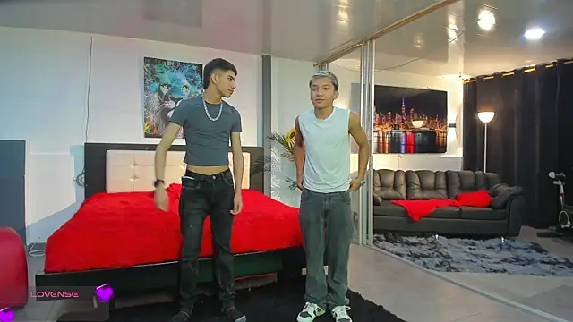 Bisexlifehot   online show from February 28, 11:04 pm