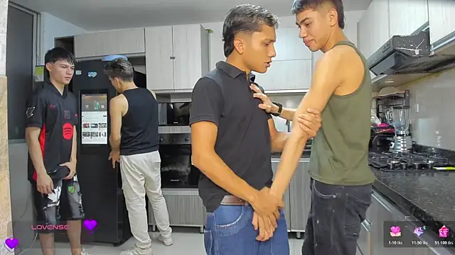 Bisexlifehot   online show from February 11, 11:15 pm