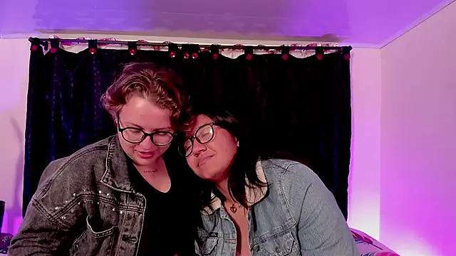 CrazyCakes  online show from February 7, 2:52 am