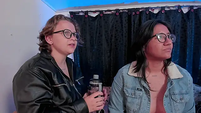 CrazyCakes  online show from April 11, 4:42 am