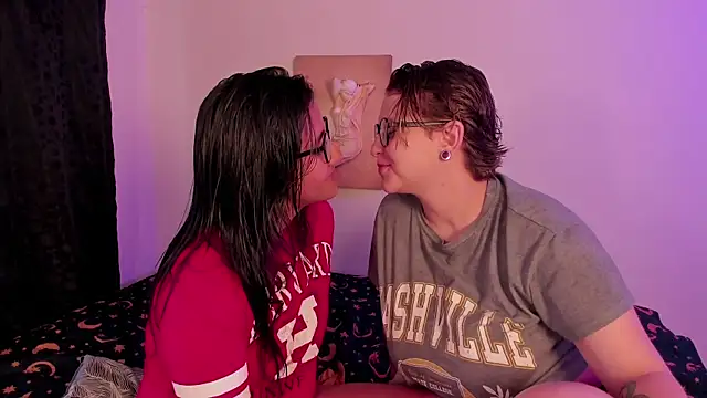 CrazyCakes  online show from December 17, 3:06 pm