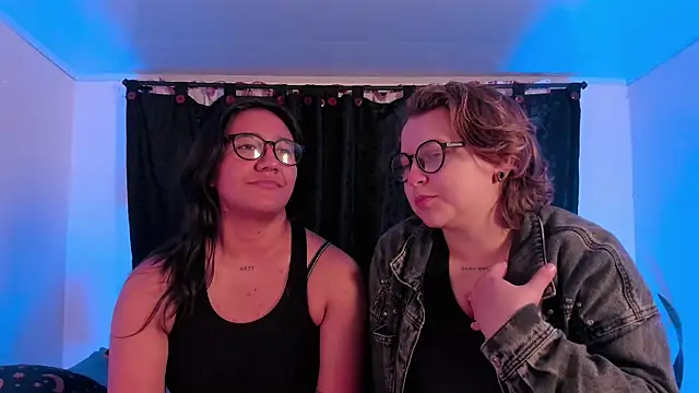 CrazyCakes  online show from June 10, 11:50 pm