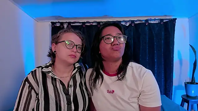 CrazyCakes  online show from March 29, 12:12 am