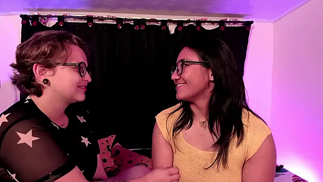 CrazyCakes  online show from February 10, 1:59 am