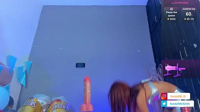 Snapshot of _Kendall_19 chatting on September 24, 8:04 pm Kendall 19 online show from September 24, 8:04 pm