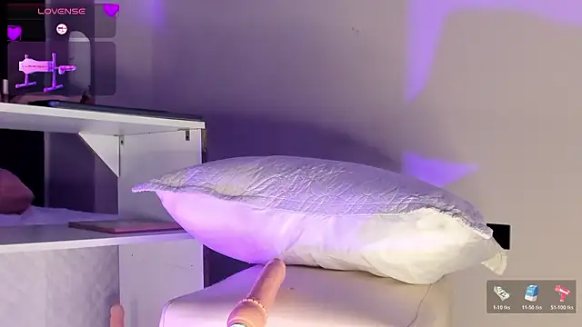  Kendall 19 online show from March 4, 8:16 pm