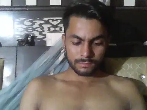 ursdreamperson online show from October 31, 4:36 pm