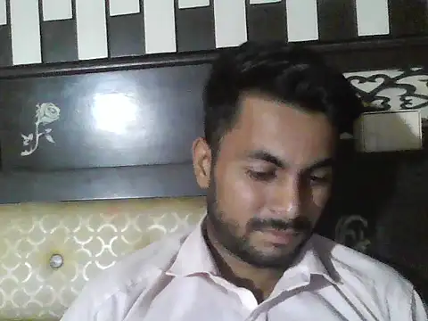 ursdreamperson online show from November 3, 5:45 am