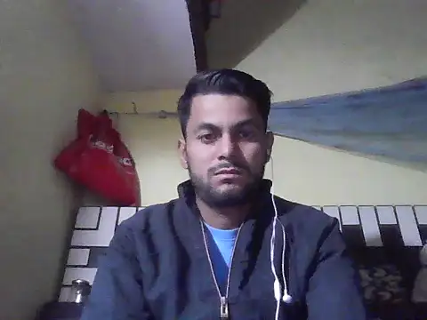 ursdreamperson online show from December 2, 4:47 am