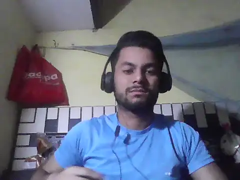 ursdreamperson online show from December 19, 3:21 am