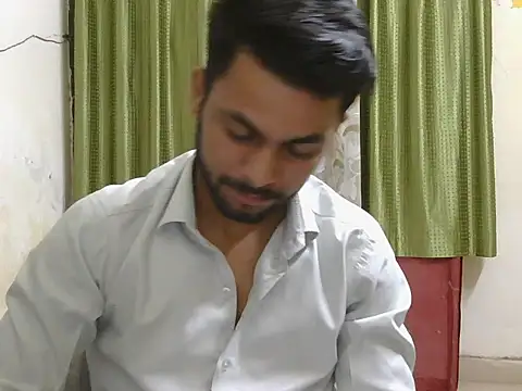ursdreamperson online show from May 20, 12:51 am