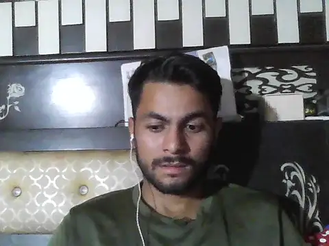 ursdreamperson online show from November 6, 2:32 pm