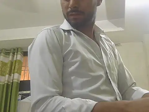 ursdreamperson online show from June 6, 12:49 am